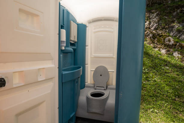 Types of Portable Toilets We Offer in Show Low, AZ